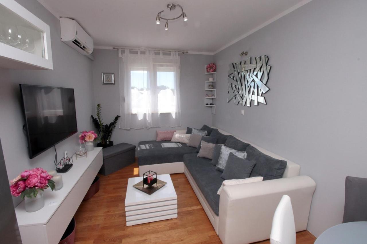 Apartman *Sanja* Omis Διαμέρισμα Εξωτερικό φωτογραφία